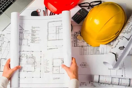 Nhà thầu có được thay nhân sự chủ chốt sau khi ký hợp đồng?