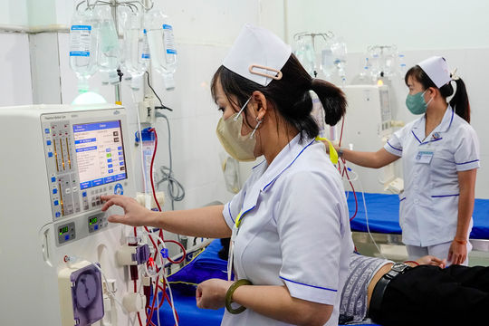Máy chạy thận nhân tạo cứu cánh nhiều bệnh nhân