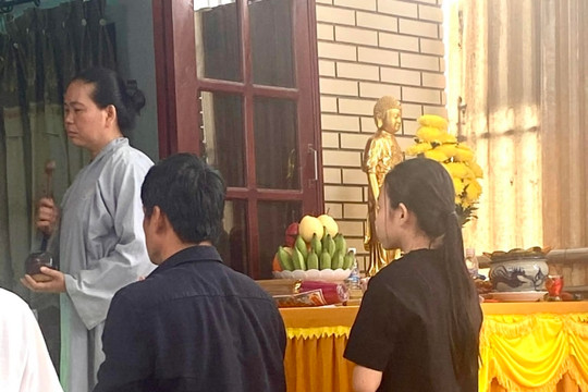 Tang lễ nghệ sĩ Thương Tín: Con gái 12 tuổi về chịu tang cha