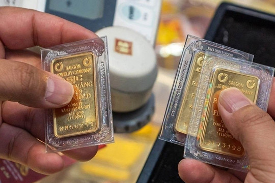 Cập nhật giá vàng trưa hôm nay 10/12/2025: Giá vàng SJC, giá vàng 24k 9999, giá vàng nhẫn, vàng thế giới