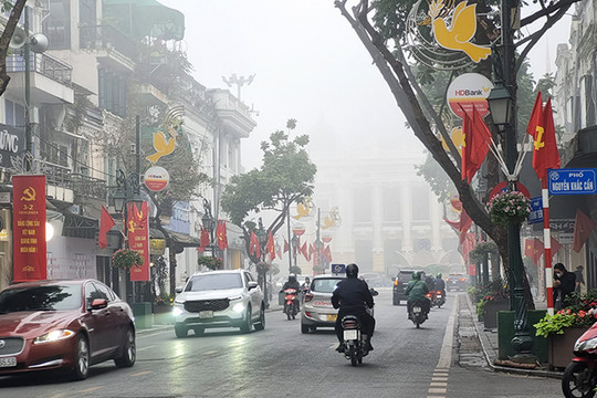 Thời tiết ngày 10/12: Bắc Bộ sáng sương mù, Trung Bộ mưa lớn, biển động mạnh