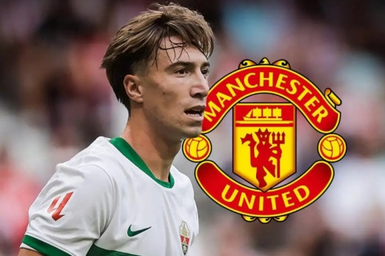 MU nhắm trung vệ mới, Saudi Pro League quyết chiêu mộ Salah