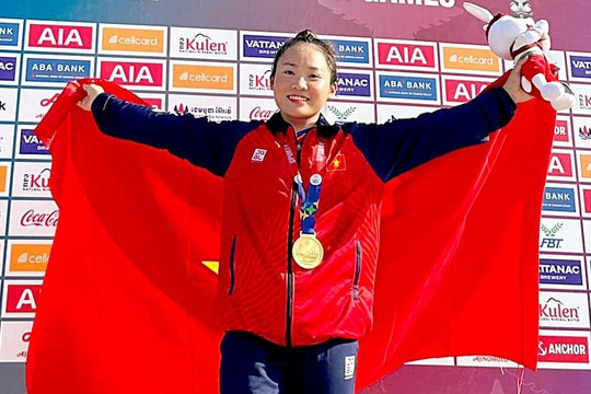 Nguyễn Thị Hương vượt 'sóng gió', mang về HCV đầu tiên cho Việt Nam tại SEA Games 33