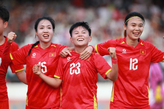 Thắng Myanmar ở trận 'sinh tử,' Đội tuyển Nữ Việt Nam vào bán kết SEA Games 33
