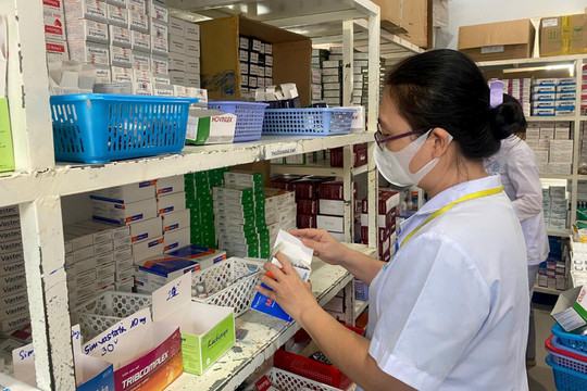 Không nên tự ý mua, dùng thuốc kháng sinh