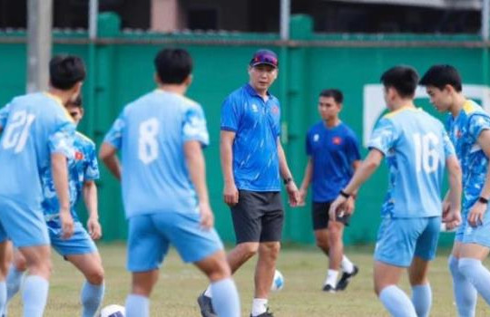HLV Kim Sang-sik: U22 Việt Nam sẵn sàng cho 'chung kết' bảng B