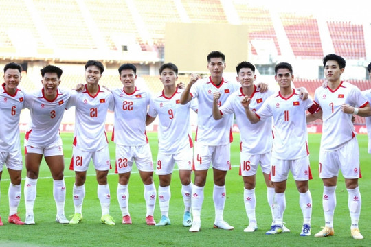 Báo Indonesia: Việt Nam sẽ không hòa Malaysia để loại Indonesia
