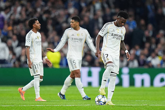 Real Madrid khủng hoảng: Tương lai nào sau thất bại trước Man City?