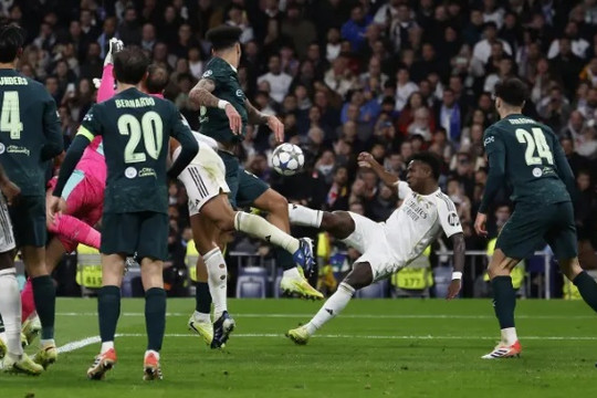 Real Madrid thua 1-2 Man City: Khoảng cách đẳng cấp lộ rõ