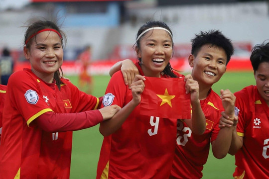 ĐT nữ Việt Nam dẫn Myanmar 2-0, rộng cửa vào bán kết SEA Games