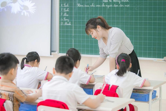 Đề xuất Chủ tịch UBND cấp xã thực hiện thẩm quyền xét thăng tiến nghề nghiệp với nhà giáo