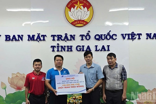 Ủng hộ hơn 450 triệu đồng hỗ trợ đồng bào bị thiệt hại do bão lũ