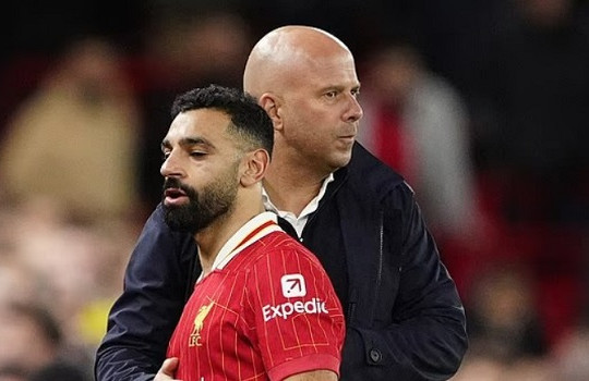 Liverpool vs Brighton: Áp lực ngàn cân cho HLV Arne Slot