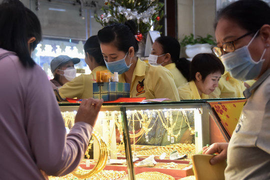 Giá vàng chiều nay 13/12/2025: Giá vàng SJC, giá vàng nhẫn, bảng giá vàng hôm nay chi tiết