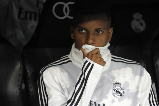 Arsenal nhắm đến Rodrygo và Rafael Leão để nâng cấp hàng công