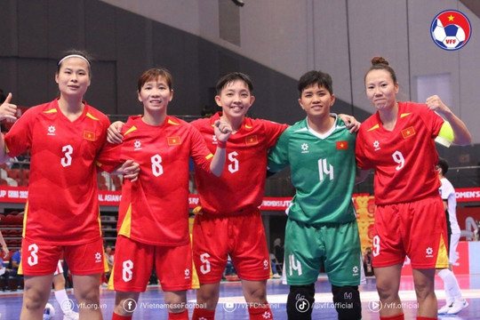 Futsal nữ Việt Nam thắng kịch tính Myanmar 3-2 tại SEA Games 33