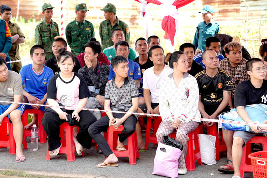 65 công dân về qua Hoa Lư sau bẫy việc nhẹ lương cao