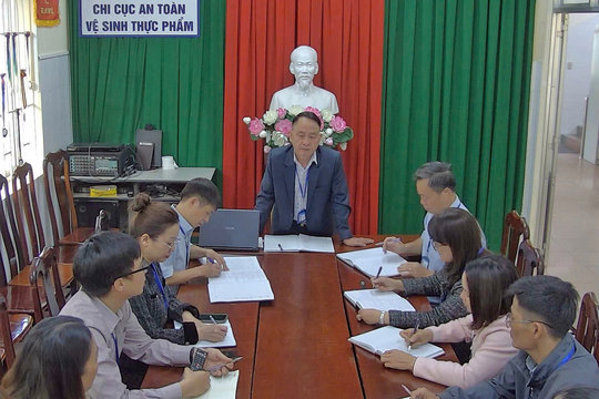 Lâm Đồng khuyến cáo bảo đảm an toàn thức ăn đường phố