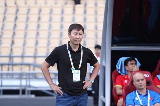HLV Kim Sang Sik: Thành tích 100% ở chung kết trước U22 Thái Lan