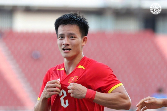Thanh Nhàn và siêu phẩm đá phạt giải tỏa áp lực cho U22 Việt Nam