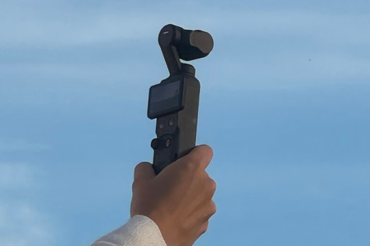 DJI Osmo Pocket 4 hoãn ra mắt đến 2026 vì lỗi phụ kiện