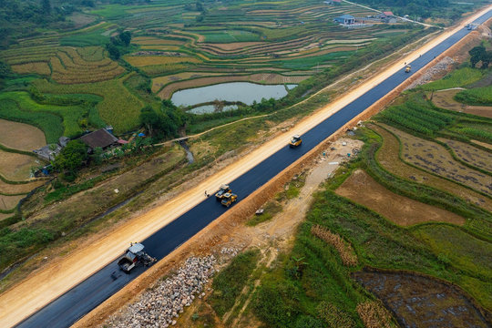 Cao tốc Đồng Đăng - Trà Lĩnh: Vượt khó, chạy đua tiến độ