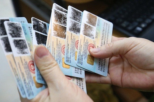 Hướng dẫn cấp thẻ căn cước và số định danh cá nhân với công dân Việt Nam định cư ở nước ngoài