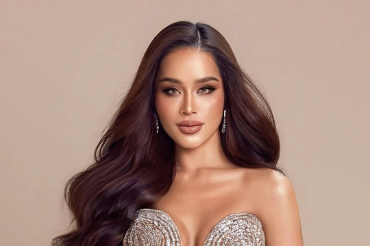 Tharina Botes là thí sinh đầu tiên của Miss Grand All Stars
