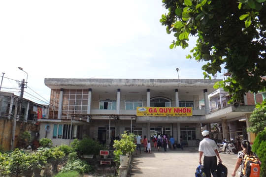 Ga Quy Nhơn: Nét cổ kính và hành trình duy nhất đến Sài Gòn