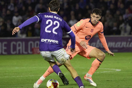 Christensen tỏa sáng, Barcelona chật vật vượt ải Copa del Rey