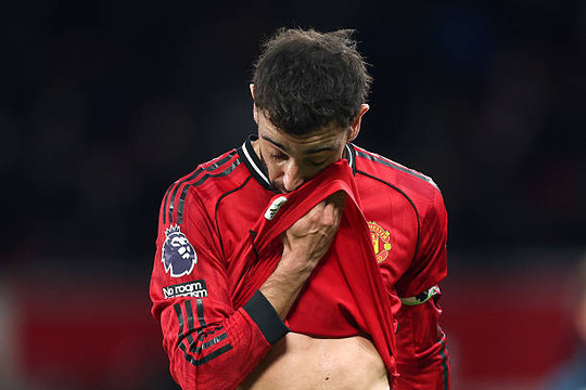 Man Utd từ chối 100 triệu bảng: Sai lầm mang tên Bruno Fernandes?