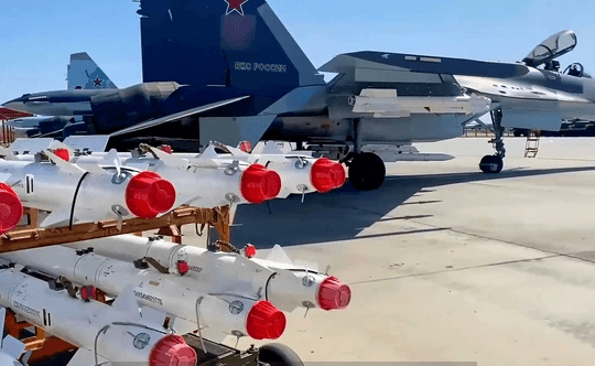 Su-35 ở Ukraine: hiệu quả không chiến và giới hạn