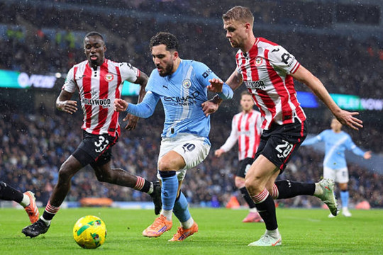 Man City hạ Brentford 2-0: Cherki và Foden định đoạt trận đấu
