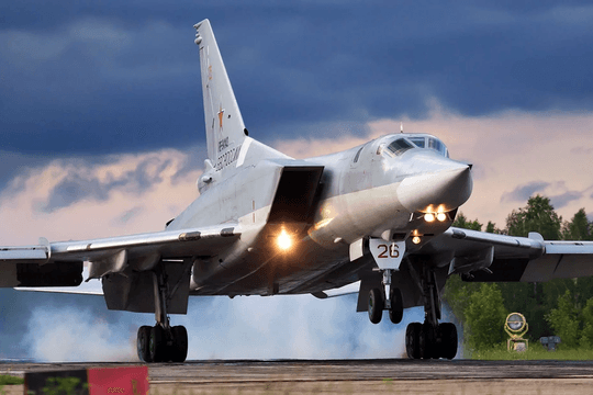 Tu-22M3 trên Biển Đen và cuộc đua phòng không mới