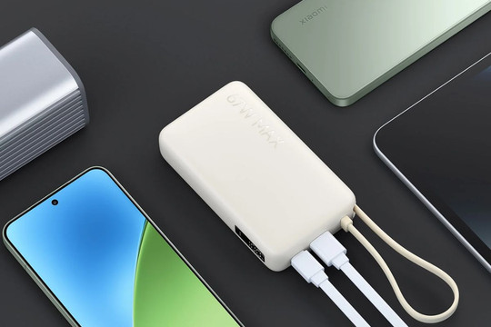 Xiaomi ra mắt sạc dự phòng 67W tích hợp cáp tại thị trường Anh