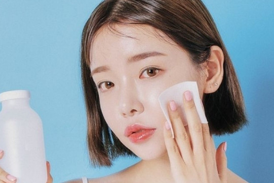 Mẹo trang điểm mùa đông không bị mốc cho lớp nền căng mướt