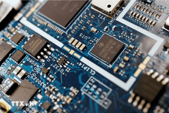 Trung Quốc công bố chip quang học nhanh hơn chip Nvidia 100 lần