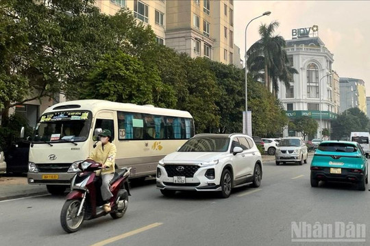 Thời tiết ngày 19/12: Bắc Bộ ngày nắng, sáng sớm có nơi có sương mù, Trung Bộ mưa rào rải rác