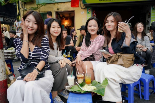 Hà Nội lọt top 6 thành phố có chi phí vui chơi rẻ nhất thế giới