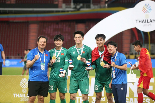 U22 Việt Nam hạ Thái Lan 3-2, giành HCV SEA Games 33