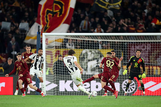 Juventus đại chiến Roma: Kenan Yildiz lĩnh xướng hàng công