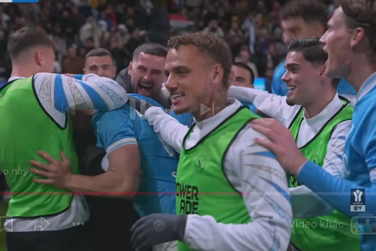 Napoli vào chung kết Siêu Cup Italia