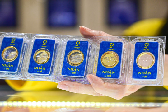 Cập nhật giá vàng trưa hôm nay 20/12/2025: Giá vàng SJC, giá vàng 24k 9999, giá vàng nhẫn, vàng thế giới