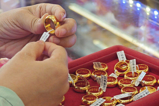 Giá vàng chiều nay 21/12/2025: Giá vàng SJC, giá vàng nhẫn, bảng giá vàng hôm nay chi tiết