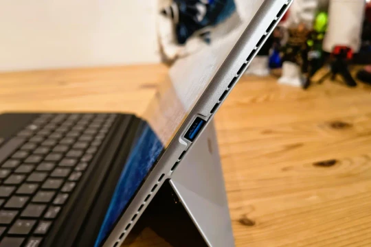 Alldocube iWork GT Ultra: Máy tính bảng Windows hiệu năng cao với chip Intel Core Ultra