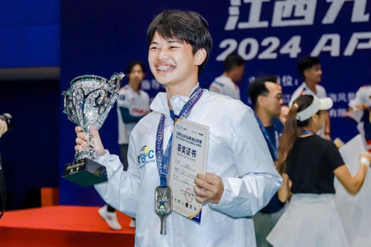 Lê Xuân Đức: Ngôi sao 17 tuổi rực sáng của pickleball Việt Nam