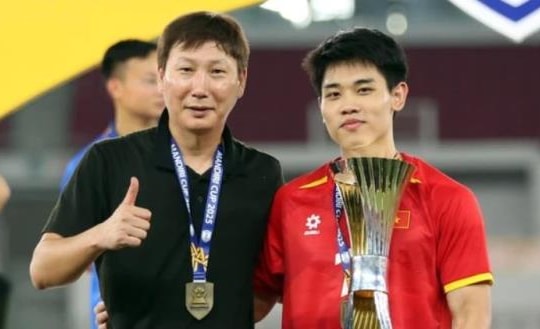 Nguyễn Đình Bắc: Từ kỷ luật thép đến ứng viên Quả bóng vàng 2025