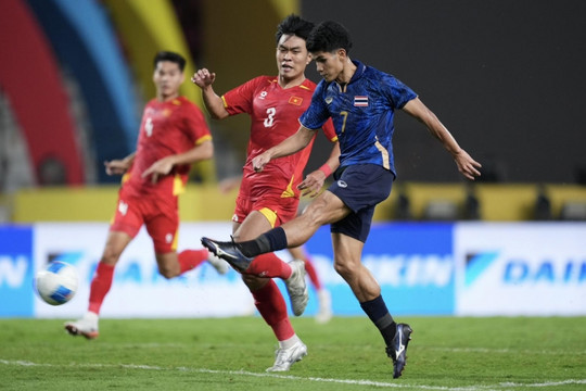 Chuyên gia Thái Lan gọi SEA Games là ao làng sau trận thua Việt Nam