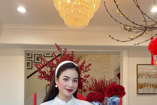 Hoa hậu Phạm Hương xóa ảnh chồng đại gia: Nghi vấn về hôn nhân