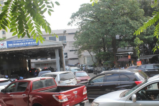 Hơn 740.000 ô tô trượt đăng kiểm liên quan đến khí thải, phanh
